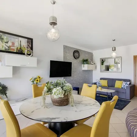Mira Praia 112 Apartment